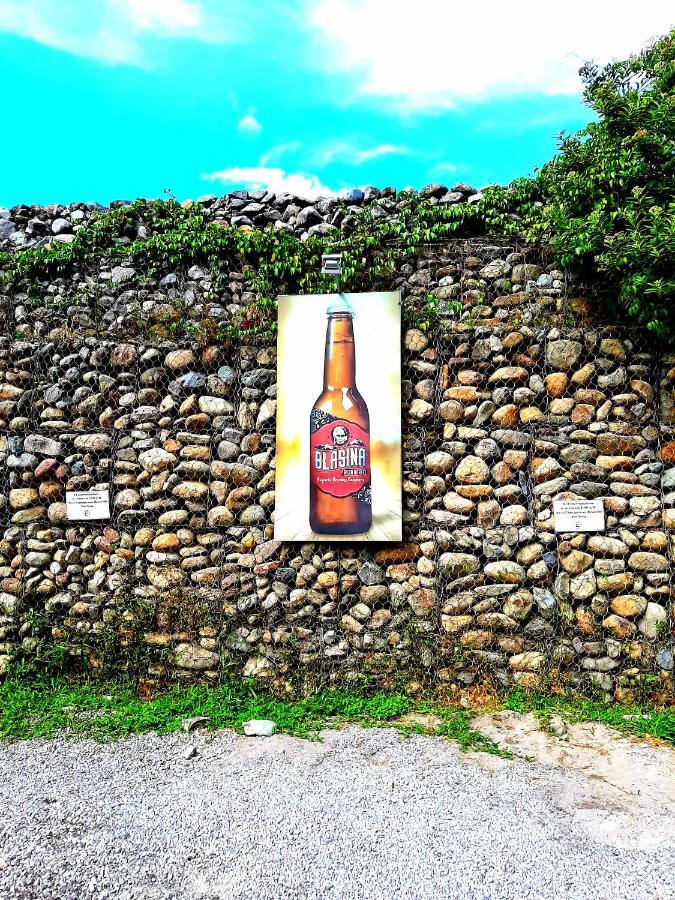 Blasina Beer Hostel Bajo Bajo Boquete Exterior foto